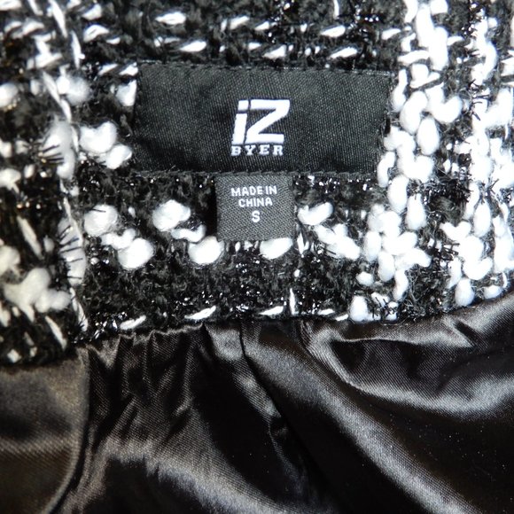 IZ BYER Black and White Tweed Plaid Belted Coat in size S - Picture 5 of 9